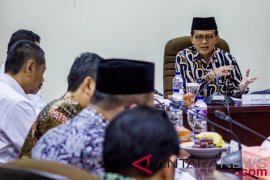 Ombudsman: Kurang etis kepala daerah terlibat aksi dukung-mendukung capres