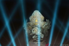 Garuda Wisnu Kencana dan IMF (video)