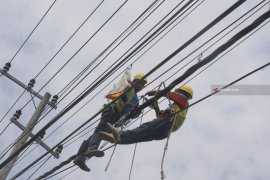 PLN sebar puluhan petugas siaga hadapi Idul Fitri