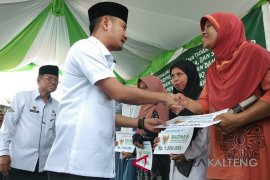 BAZ salurkan dana pendidikan Rp396 juta