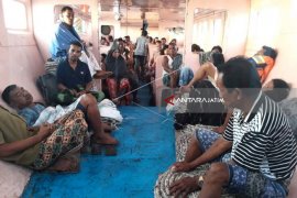 Basarnas: Enam Penumpang KM Fungka Permata Belum Ditemukan