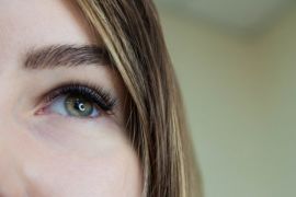 Enam kebiasaan kecil yang bisa merusak mata