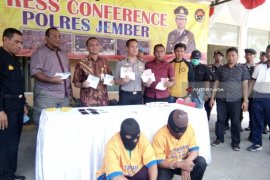 Lakukan Pungli, Dua ASN Dispendik Jember Terjaring OTT (Video)