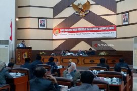 Fraksi Gerindra Beri Catatan dalam Penetapan P-APBD 2018 Jember