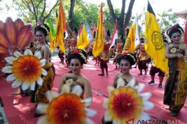 UNHI Denpasar muliakan Ibu Pertiwi lewat "UBS"