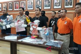 Polres Karimun ungkap pembunuhan dari puntung rokok