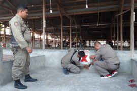 DPRD Surabaya Dukung Satpol PP Segel Pasar Koblen