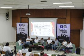 Alumni FMIPA IPB angkatan 30 berbagi kisah kepada mahasiswa IPB