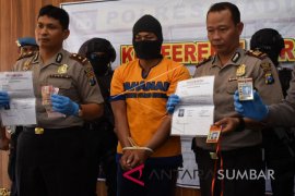 WARTAWAN TERSANGKA PEMERASAN