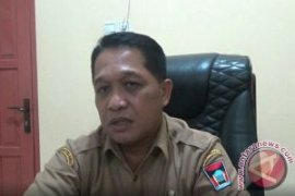 Sampah menumpuk pascahujan, DLH siapkan petugas khusus
