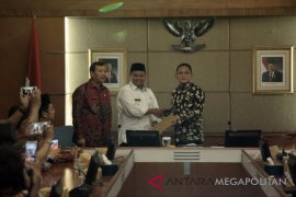 Eka resmi ditunjuk jadi Plt Bupati Bekasi