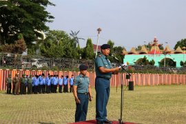 Danlanal Pimpin Upacara Bulanan Di Lingkungan Pemprov Lampung