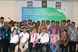 Dinas Pariwisata Samosir tingkatkan SDM pelaku usaha