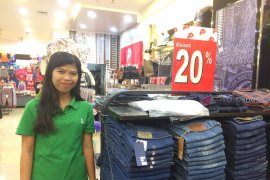 Diskon 20 persen di Pojok Busana OPI Mall