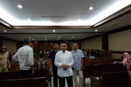 Irwandi Yusuf jelaskan hubungannya dengan Steffy Burase