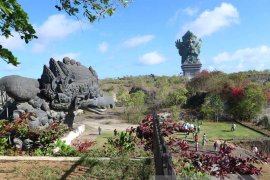Bojonegoro Gelar Memahat Patung Meriahkan HJB Ke-341