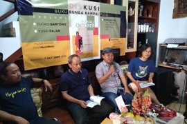 Tengsoe Terbitkan Buku Puisi "60 Kali Oktober"