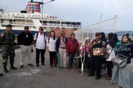 Tiga TKI asal NTT dipulangkan karena sakit