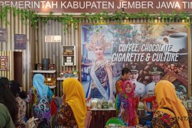 Jember tampilkan nanas 8 kilogram dan Merauke abon rusa