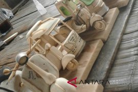 Pengrajin Becak Vespa harapkan peran pemerintah daerah