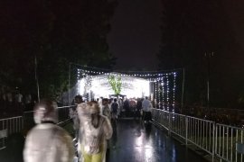 Presiden meninggalkan lokasi acara peringatan Sumpah Pemuda