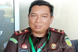 Diduga Korupsi ADD Rp799 juta, Kejari Kobar tahan Kades Suka Makmur