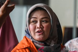 Pemeriksaan Neneng Hassanah