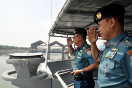 Pangkoarmada II Inspeksi Kapal Perang