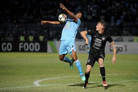 Syahroni Bawa Persela Unggul atas Barito Putra 2-1