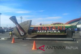 Otoritas Bandara Sentani sosialisasikan Permenhub terkait tiket pesawat