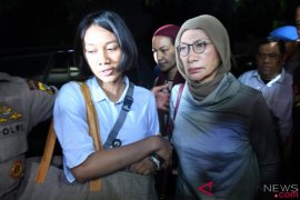 Ratna Sarumpaet berusaha terbang ke Chili