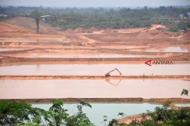 Tiga perusahaan tambang ini progres smelternya rendah