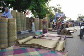 Pemprov Sumsel bantu perajin anyaman purun