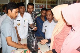 141 warung elektronik siap layani pembelian nontunai