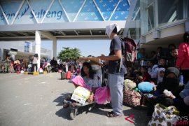 Arus pengungsi gempa Palu meningkat Page 3 Small