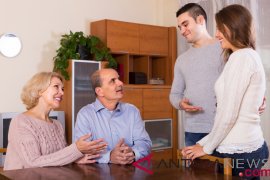 Kiat dapatkan restu orang tua dan calon mertua sebelum menikah