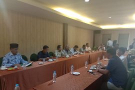 LKS Tripartit Sultra dorong pekerja bentuk SP/SB