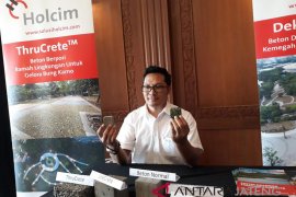 Holcim masif kenalkan PowerMax dan Wallmax