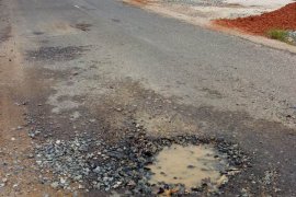 Masyarakat Seluang keluhkan jalan rusak