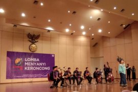 43 mahasiswa Se-Indonesia lomba menyanyi keroncong Peksiminas 2018