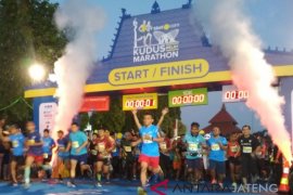 Pelari asal Jawa Timur juara Kudus Relay Marathon 2018