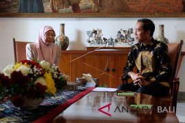 Presiden Jokowi bertemu dengan Wan Azizah di Istana Bogor
