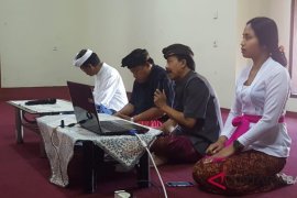 Pemprov minta MUDP teruskan Pergub Bahasa Bali hingga desa adat