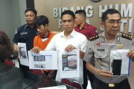 Polda Jatim Ciduk PSK Gay Pelaku Pemerasan (Video)