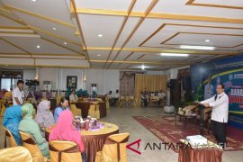 Video - 200 peserta ikuti seminar peduli bahaya kanker Serviks