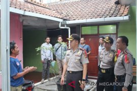 Kosan "Sukabumi Asik" di Sukabumi diperika Polisi