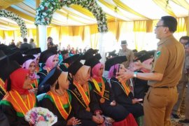 Bupati Tanah Bumbu kunjungi dapur umum APKASI di Sulteng