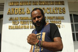 Frantinus Nirigi bebas dan batal banding