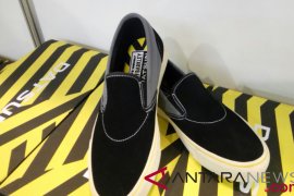 Sepatu kolaborasi Saint Barkley dan Datsun meriahkan IMX 2018