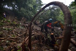 Kampung terisolir bencana